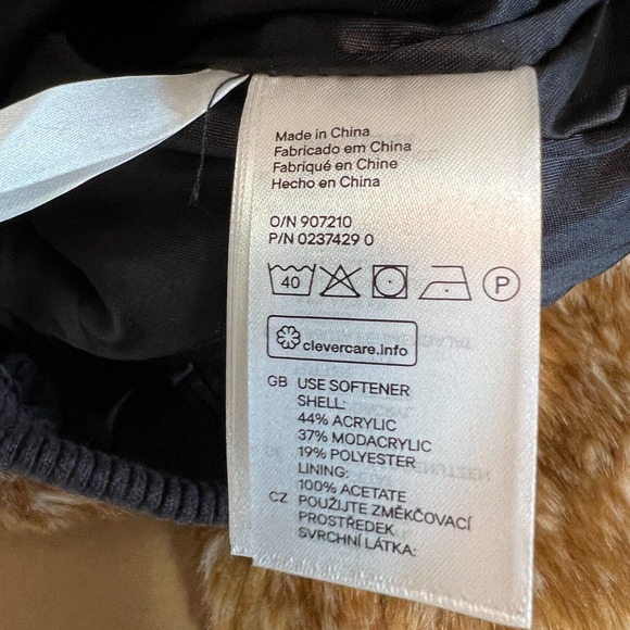 H&M Unicef Kids Faux Fur Jacket, Hat & Glove Set Size 2y-4y - Picture 8 of 8